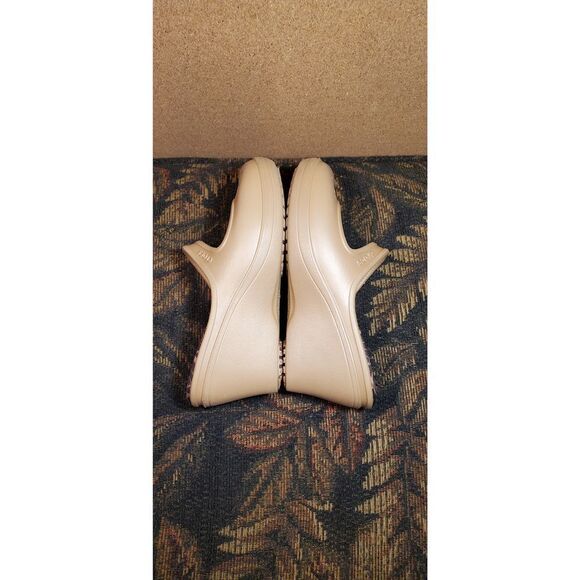 CROCS Women’s Gold and Espresso Frances Wedge Sandals Size 7 - Picture 4 of 8